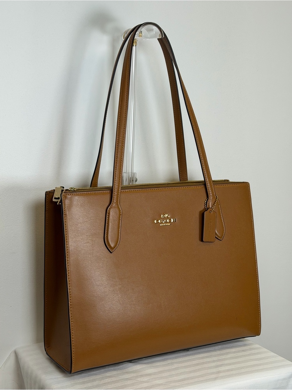 Coach ‘Nina’ Carryall Tote Light Saddle Brown Leather - Picture 4 of 17